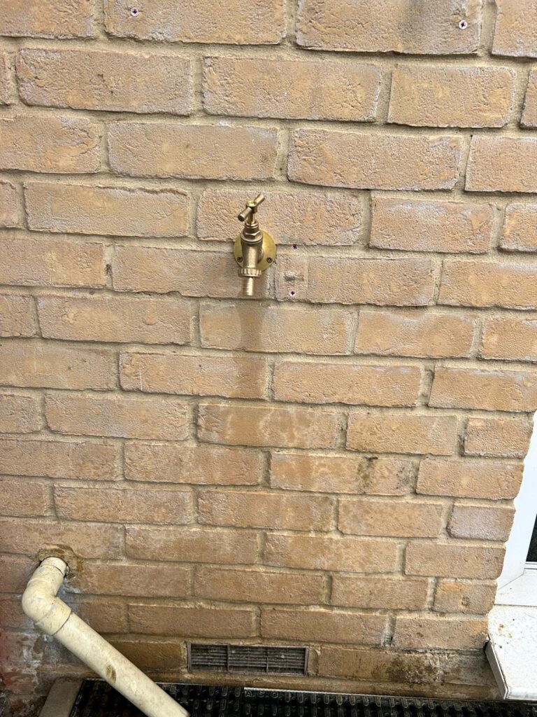 Outside tap (1)
